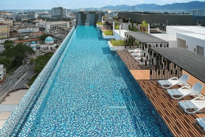 The Horizon Ipoh Infinity Pool 5 to 9pax